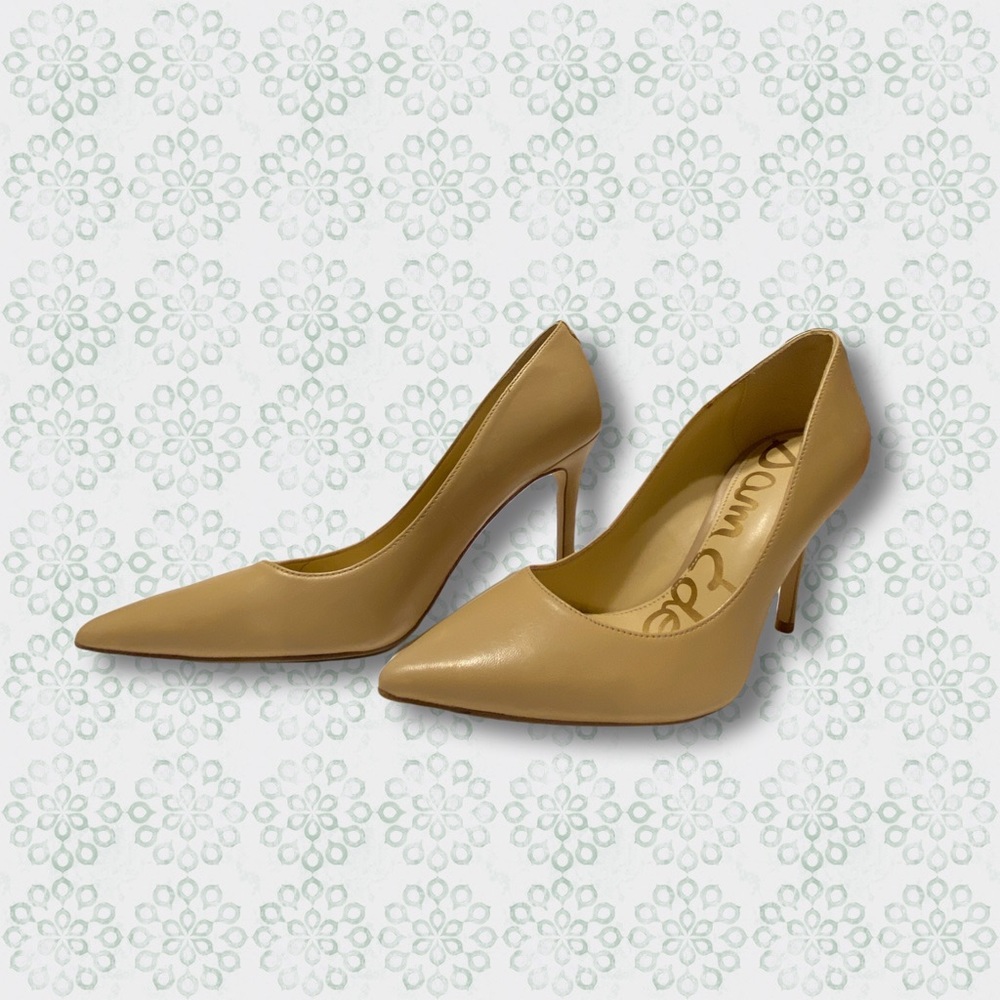 Size 6 Hazel, Nude Leather Sam Edelman pumps